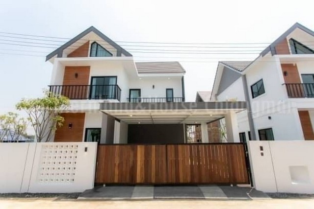 บ้านสร้างใหม่ ป่าแดด ราคาเริ่มต้นที่ 3.59 ล้าน