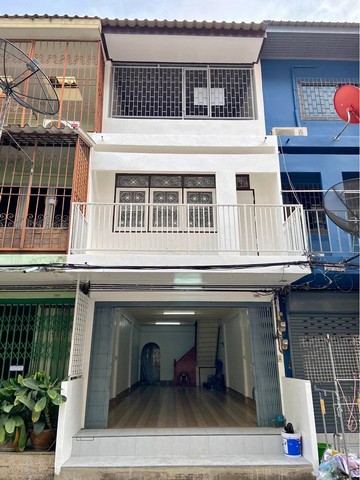 ขาย/เช่า อาคารพาณิชย์ 3 ชั้น ซอยสุขุมวิท 95 ใกล้ BTS บางจาก