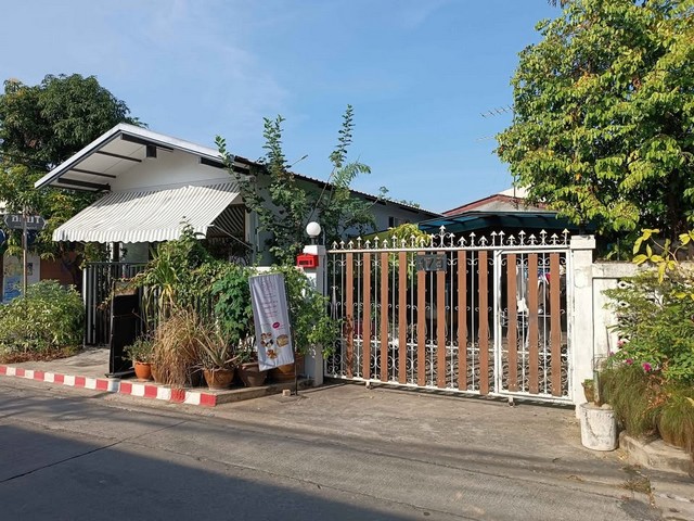 ขาย บ้านเดี่ยว หลังมุม ใกล้ สวนหลวง ร. 9 ซ.เฉลิมพระเกียรติ 9 ทำเ