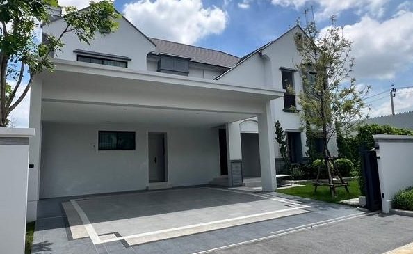 ขายหรือให้เช่าบ้านเดี่ยว 2 ชั้นหลังมุม นันทวัน พระราม9-กรุงเทพกรี
