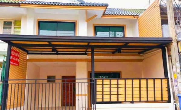 หมู่บ้านพฤกษา 14A ซอยวัดลาดปลาดุก หน้าบ้านติดสวน ตกแต่งใหม่ พร้อม