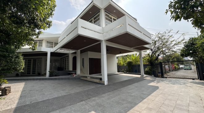 BH3527 ให้เช่าบ้านเดี่ยว สุขุมวิท 71 ซอยปรีดีพนมยงค์ 14