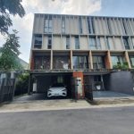 ขาย Luxury ทาวน์โฮมหรู หลังมุม 3.5 ชั้น หมู่บ้านเทพา รามคำแหง 118
