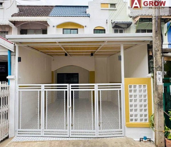หมู่บ้านสุนิสา รามอินทรา กม.8 ซอยคู้บอน6 รีโนเวทใหม่พร้อมเข้าอยู่