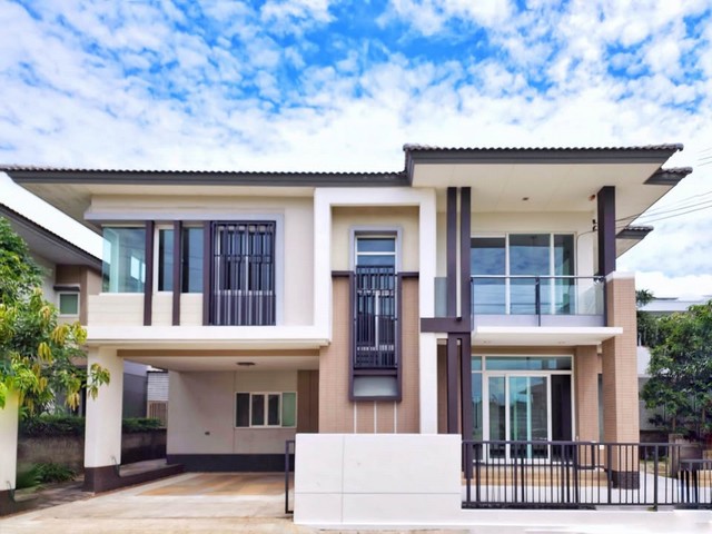 ขายบ้านเดี่ยวสุดหรู โครงการ Casa Legend ปิ่นเกล้า-ราชพฤกษ์
