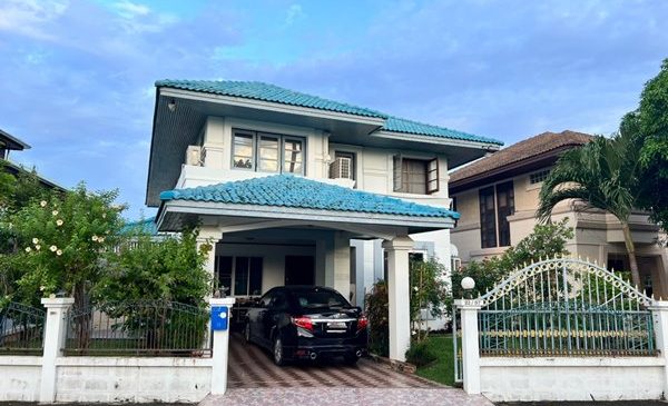 ขายบ้านเดี่ยว 82 ตรว. บางบัวทอง นนทบุรี หมู่บ้านภัทรนิเวศน์ลากูน ทำเลดี เดินทางสะดวก! Tel 0961954426