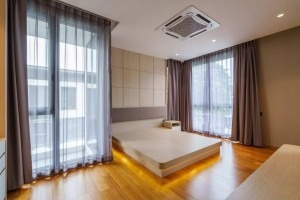 ขายบ้านเดี่ยวหรูพระราม9 – มอเตอร์เวย์พร้อมผู้เช่า ผลตอบแทนสูง สำหรับนักลงทุน รายได้ดีมาก ตกแต่งบิวท์อินสุดหรูมูลค่ากว่า10 ล้านบาท 超豪华独栋别墅  靠近素万那普机场  投资回报率高！ 黄金地段：15 分钟直达素万那普国际机场