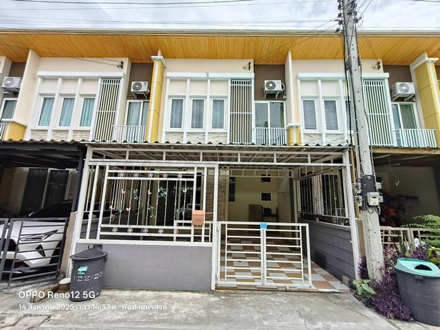 ขายทาวน์เฮ้าส์ หมู่บ้านโกลเด้นทาวน์ 2 พระราม 2 ต่อเติมพร้อมอยู่