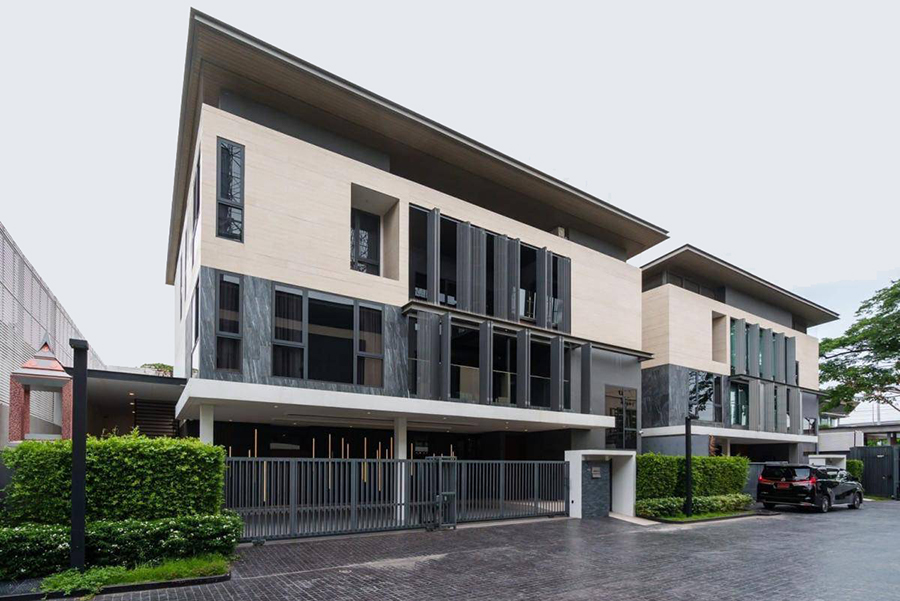 บ้านเดี่ยว ขาย 出售：曼谷超豪华三层独栋别墅–私家电梯+私人泳池 บ้านเดี่ยวพระราม9–มอเตอร์เวย์ เหมาะสำหรับนักลงทุน มีรายได้ดีขายพร้อมผู้เช่า มีรายได้ดีขายพร้อมผู้เช่า
